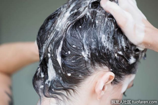 【圖】洗髮水對頭髮的影響