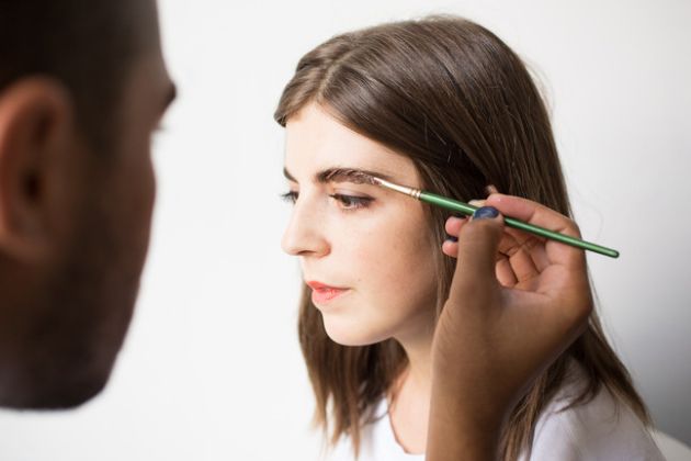 【圖】眉毛頭皮屑的症狀