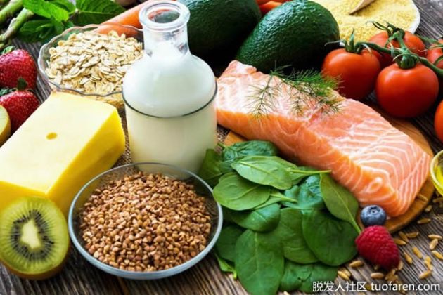 【圖】6種導致脱髮的食物（以及7種防止脱髮的食物）