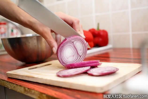 【圖】洋葱汁是如何幫助頭髮生長的？