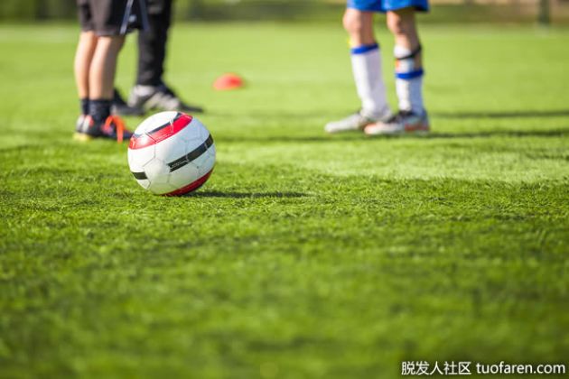 【圖】職業足球運動員會燃燒多少卡路里？
