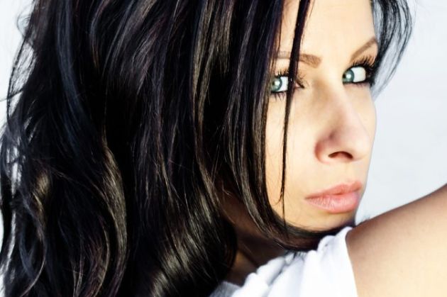 【圖】椰子油對頭髮的好處以及如何使用它