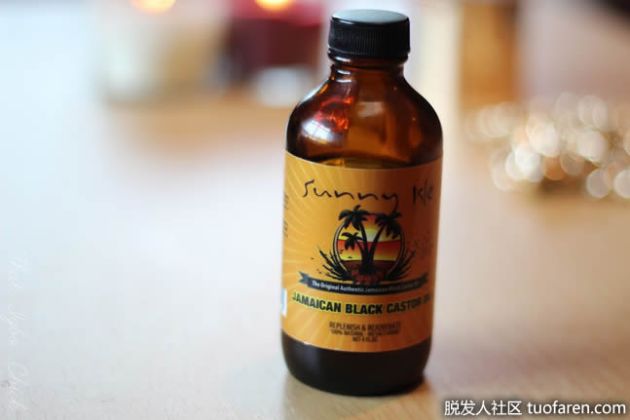 【圖】黑蓖麻油用於頭髮：使用它的5個理由