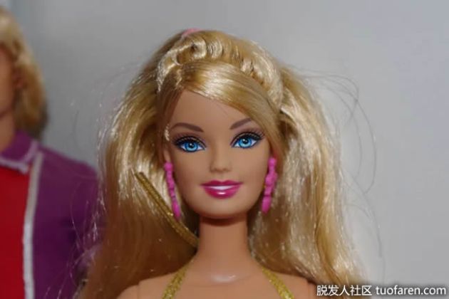 【圖】芭比娃娃的頭髮是什麼製成的？