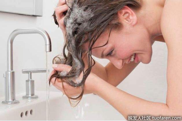 【圖】為什麼你需要PH值均衡的洗髮水？