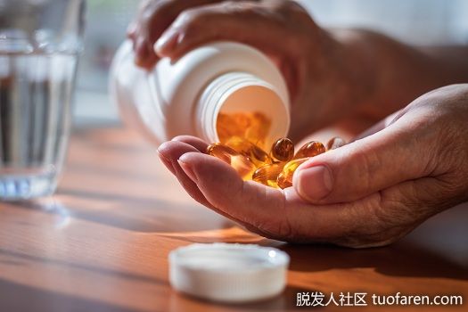 【圖】維生素D缺乏和脱髮