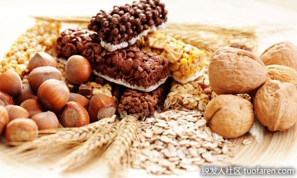 【圖】男女膳食纖維的攝入量