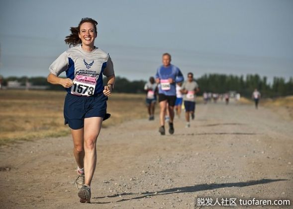 【圖】出汗對頭髮有什麼影響？