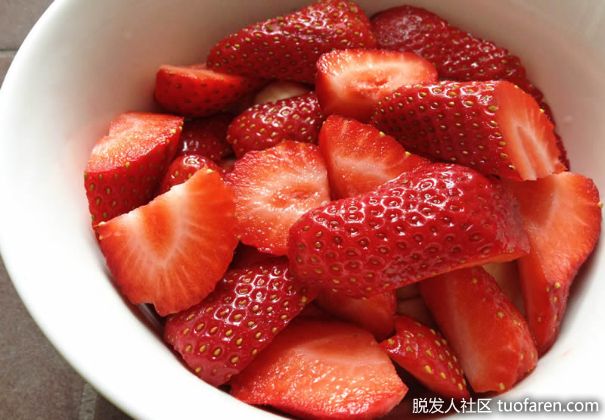 【圖】草莓對頭髮的美容益處