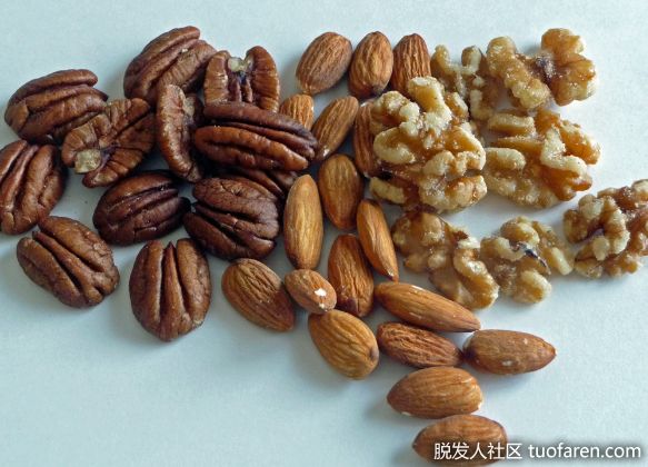 【圖】杏仁、山核桃和核桃對健康的好處
