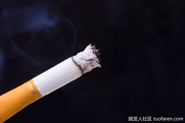 【圖】抽煙族維生素B羣少 易出白髮