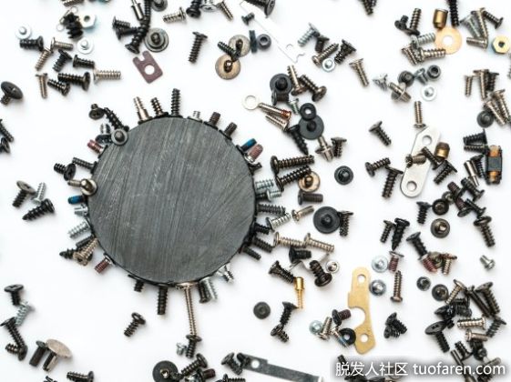 【圖】有效的磁場治療脱髮、肌肉疼痛和耳鳴緩解