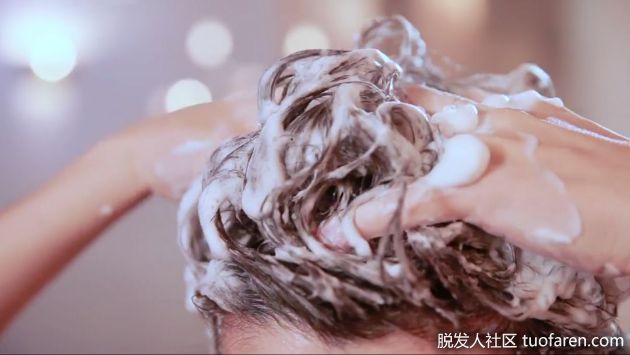 【圖】長時間不洗頭防止脱髮?女人3個月不洗頭...