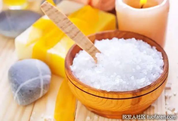 【圖】用海鹽處理油膩的頭髮