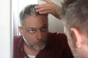 用咖啡染白髮的步驟