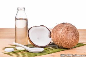 什麼是分餾椰子油？