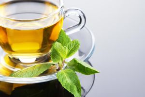 綠茶含有咖啡因嗎？你需要知道的七件事