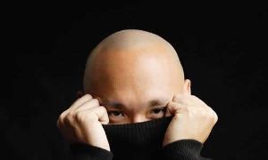 頭髮脱髮什麼原因？