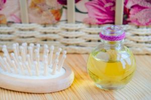 精油治療頭髮乾燥的步驟