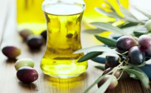 如何在洗髮水中添加鋸棕櫚