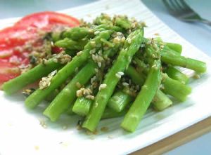 脱髮食療之芝麻蒸蘆筍