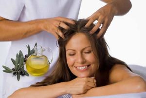 用橄欖油按摩頭皮治療頭髮稀疏