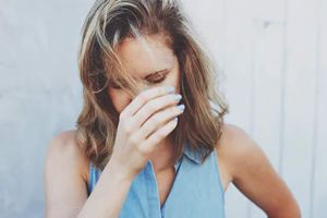 推薦幾款用於女性頭髮稀疏的最佳洗髮水