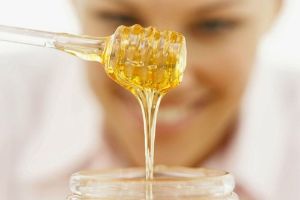 自制蜂蜜髮膜 促進頭髮生長