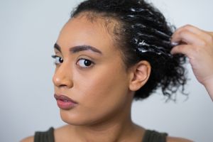 如何選擇最好的脱髮乳液?