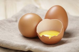 使用蛋黃護髮的好處有哪些