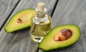 蓖麻油和鱷梨油用於頭髮生長