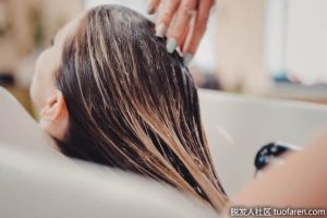 如何利用綠茶來保持健康、美麗的頭髮