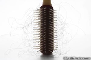 頭髮稀少怎麼辦？3個小秘訣教你應對難題