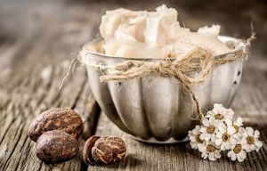 蓖麻油和乳木果油用於頭髮生長