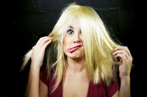 六個原因使頭髮變得枯黃