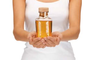 你知道在頭髮上使用哪種精油嗎？