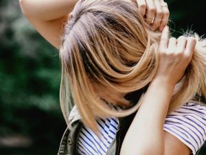 耳後脱髮的原因