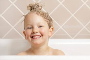 兒童頭皮屑的家庭治療