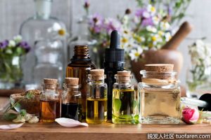 治療脱髮方法：治療脱髮的精油