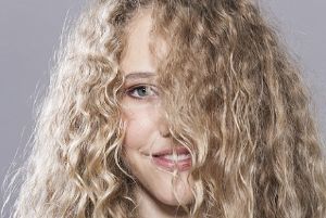 如何洗去洗髮護髮產品殘留物