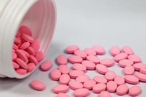 強的鬆和脱髮之間有什麼聯繫?