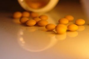 維生素可以恢復髮色嗎？