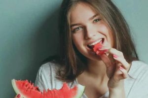吃西瓜對健康、皮膚和頭髮都有好處