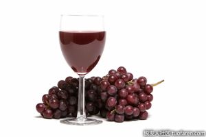 抑制雌激素的食物：紅酒和葡萄