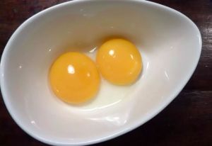 在頭髮上使用雞蛋的好處