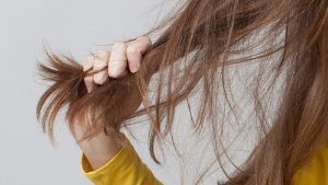 你的頭髮為什麼脱落 其原因有哪些