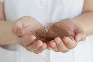 60歲女性脱髮 該怎麼做才能長頭髮？