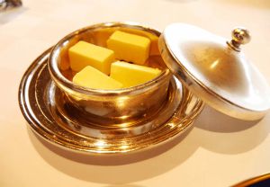 人造黃油和黃油哪個對頭髮好？