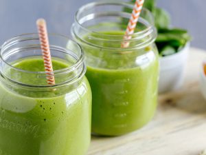 綠色奶昔對頭髮也有好處