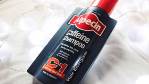 用於頭髮生長的髮膜：咖啡因